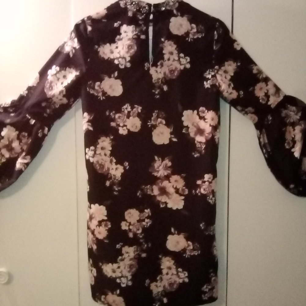 Ladies, size small.  Long top or dress.